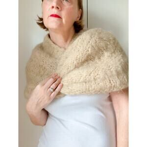 Vintage Handmade Wool/Mohair Caplet OSFM Cream Classic Regency Victorian look